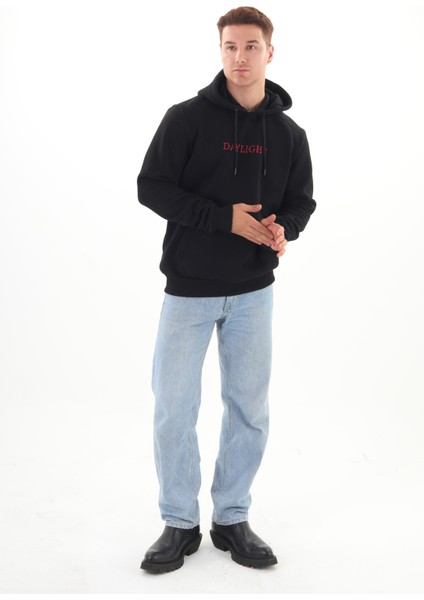 Unisex Nakışlı Siyah Kapüşonlu Sweatshirt (Nakışlı) Kanguru cep detaylı kız erkek çiftler tercih edebilir