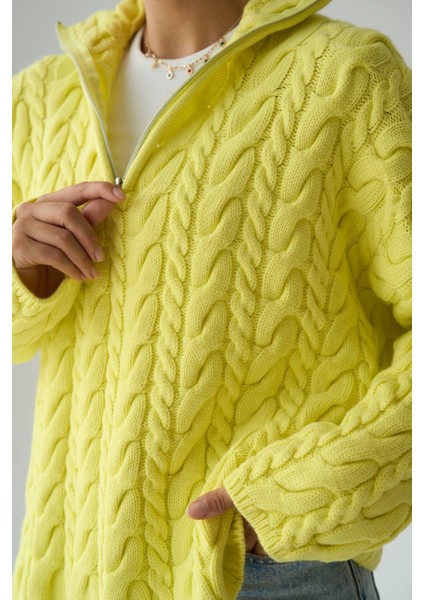 Kadın Yakası Fermuarlı Örgü Desen Oversize Kazak modelleri