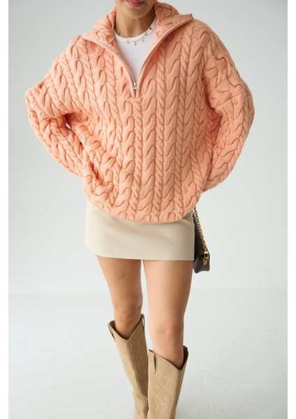 Kadın Yakası Fermuarlı Örgü Desen Oversize Kazak