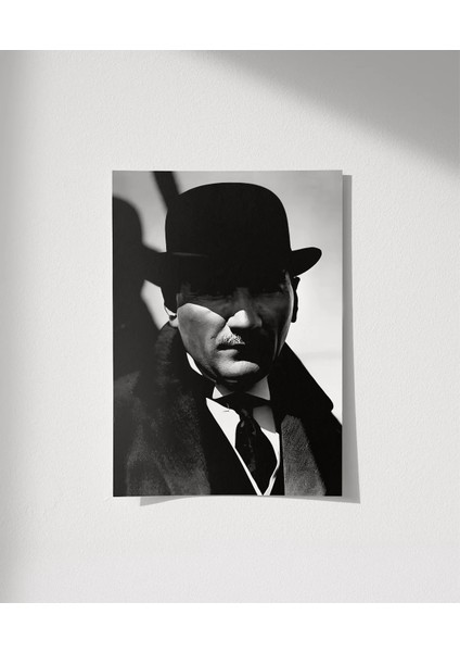 Çerçevesiz Poster Kararlılığın Gölgesi