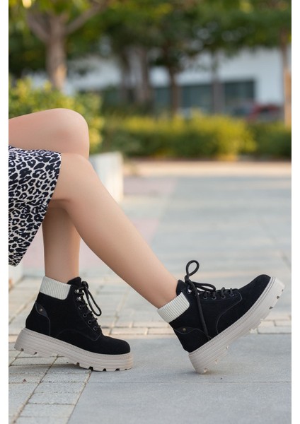 Chester Cat Bağcıklı Bot