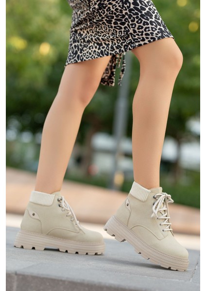 Chester Cat Bağcıklı Bot fiyatları