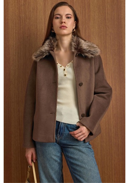 Yakası Çıkabilen Kürklü Kısa Kaban Vizon 3158 modelleri