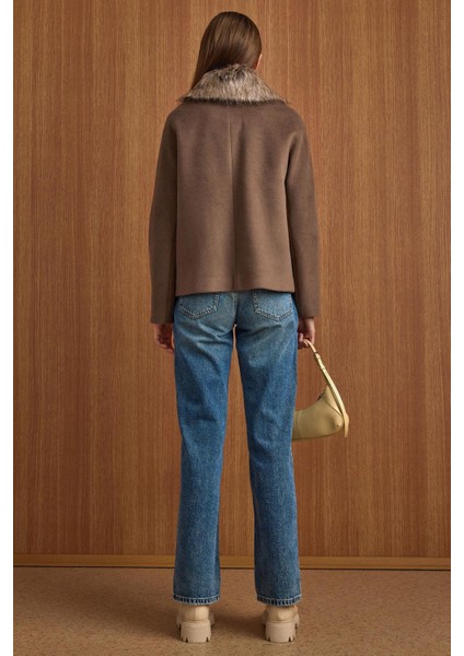 Yakası Çıkabilen Kürklü Kısa Kaban Vizon 3158