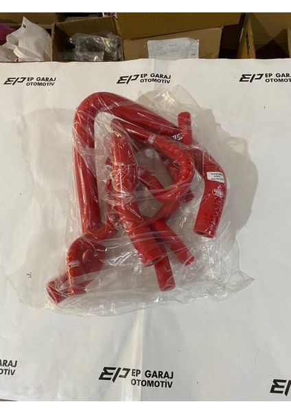 Honda Civic Ies 1996-2001 Model Uyumlu Kırmızı Renkli Samco Hortum Seti fiyatları