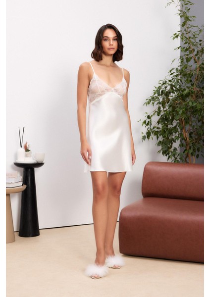 Saten Dantelli Kadın Gecelik ve Sabahlık Takımı - 4500 Ekru