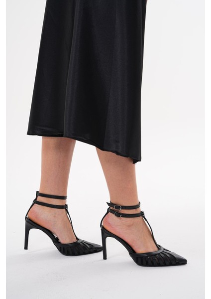 Siyah Fileli Cift Kemerli 8.5 cm Sivri Burun Stiletto Ince Topuklu Kadın Ayakkabı