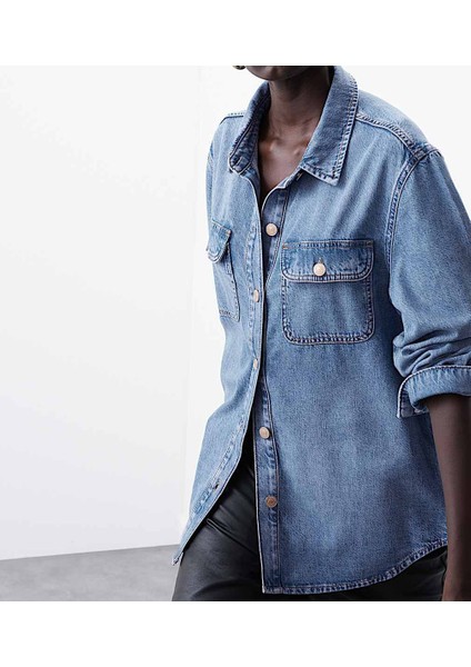 Kadın Çift Cep Kapaklı Düğmeli Lyocell Denim Relaxed Premium Kalite Orta Mavi Jean Gömlek fırsatları