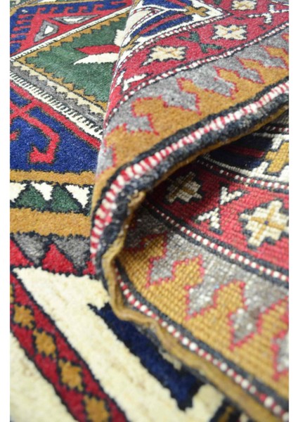 Yünden El Dokuma Kars Halısı 126X182 cm (2.29 M²)