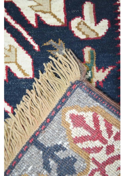 El Dokuma Kars Halısı 143X203 cm (2.9 M²) indirimleri