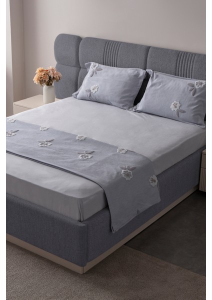 Lalezar Çift Kişilik Yatak Örtüsü Seti – Şönil Kumaş, Lale Desenli, Punch Nakışlı, 240X260 Cm, Modern Çiçek Tasarımı fırsatları