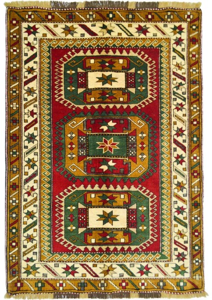 Yünden El Dokuma Kars Halısı 126X184 cm (2.32 M²)