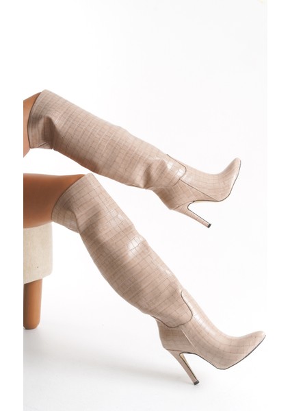 Bej Kroko Desenli Rugan Ince Topuklu Diz Üstü Kadın Çizme fırsatları