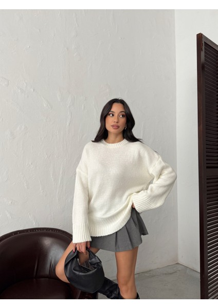 Kadın Yumuşak Dokulu Bisiklet Yaka Oversize Basic Triko Kazak indirimleri