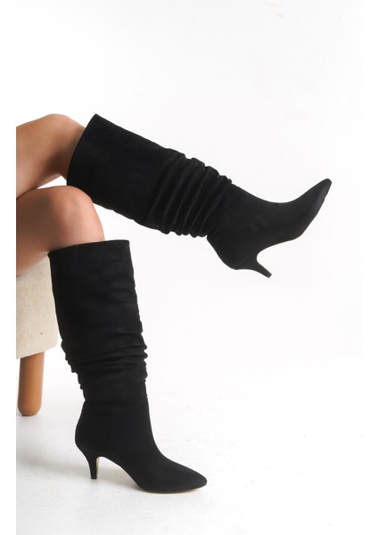 Kadın Büzgü Detaylı Sivri Burun Ince Topuklu Siyah Uzun Çizme