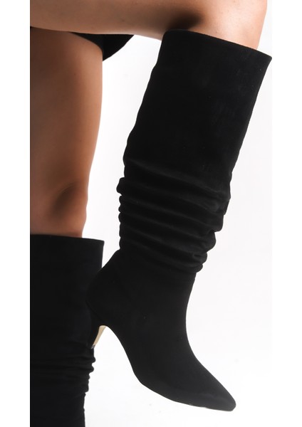 Kadın Büzgü Detaylı Sivri Burun Ince Topuklu Siyah Uzun Çizme modelleri
