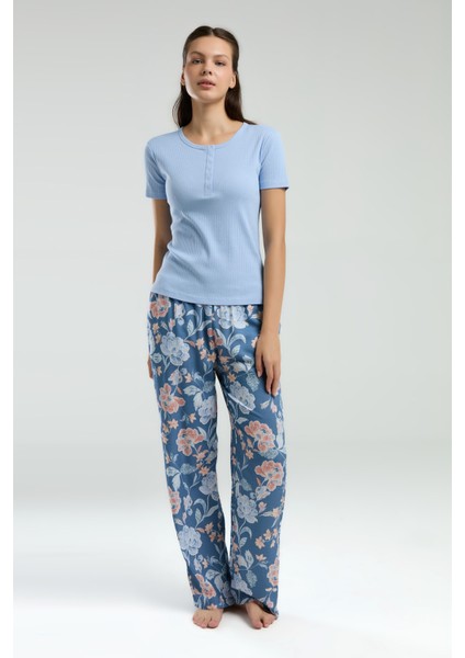 Kadın Üst Kaşkorse Alt Dokuma Kumaş Çiçek Detaylı Pijama Takım W4.A3.K1.R1K modelleri