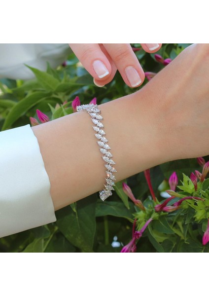 Icecut Taşlı Damla Gümüş Bileklik fırsatları