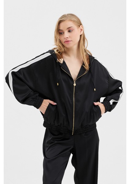 Kadın Kapüşon Detaylı Full Fermuar Kapamalı Saten Takım fırsatları