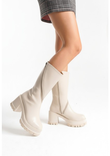 Kadın Yuvarlak Burun Kalın Tabanlı Fermuarlı Platform Topuklu Bej Uzun Çizme