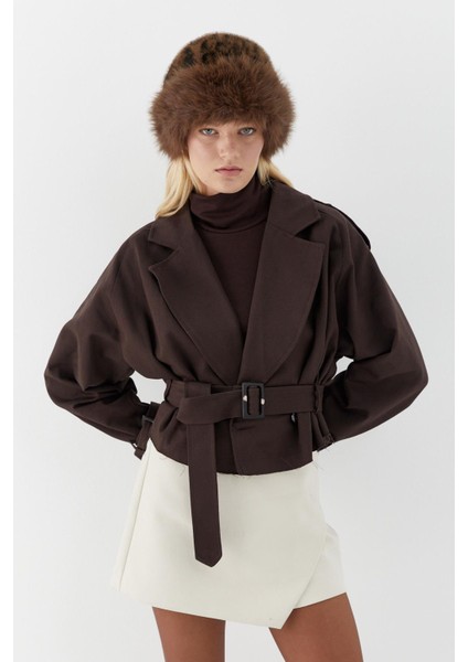 Kemerli Kısa Trenç Acı Kahve modelleri