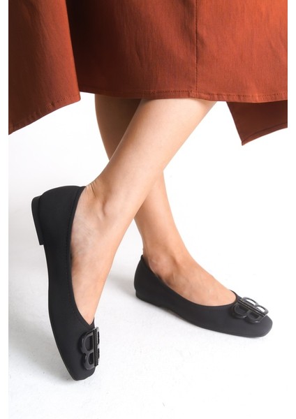 Caressa Kadın Tokalı Babet Siyah indirimleri