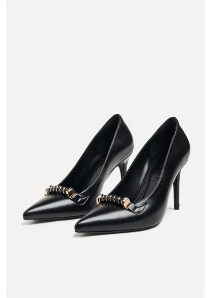 255000 Tokalı Stiletto Siyah Deri fiyatları