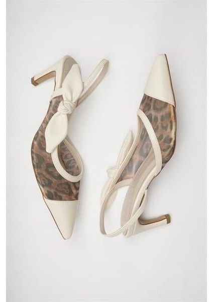 155214 Leopar Desenli Fiyonk Detaylı Topuklu Ayakkabı Ekru Deri/leopar fırsatları
