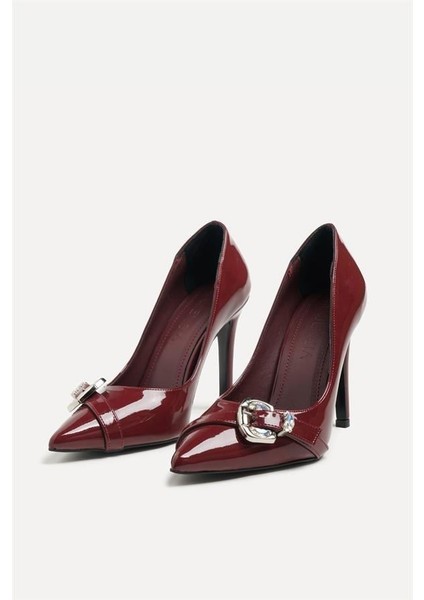 255012 Şık Tokalı Topuklu Ayakkabı Bordo Rugan fiyatları