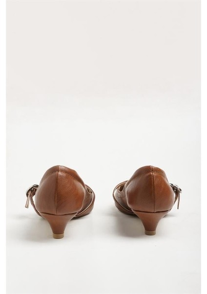 255002 3 Göz Tokalı Kısa Topuklu Ayakkabı Taba Deri fırsatları