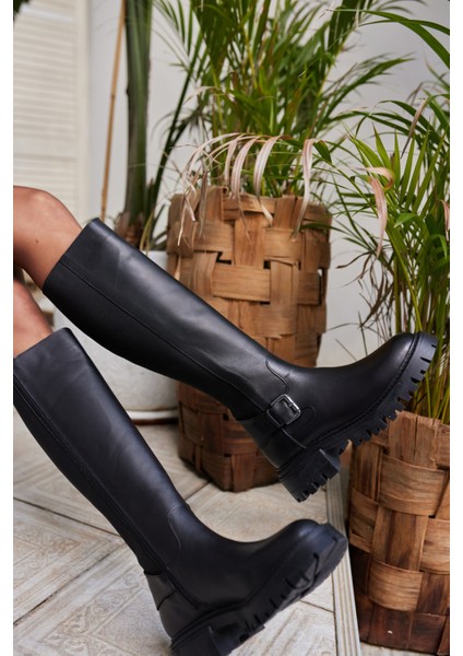 Meloni Kadın Siyah Gercek Deri Arka Lastık Detay Çizme indirimleri