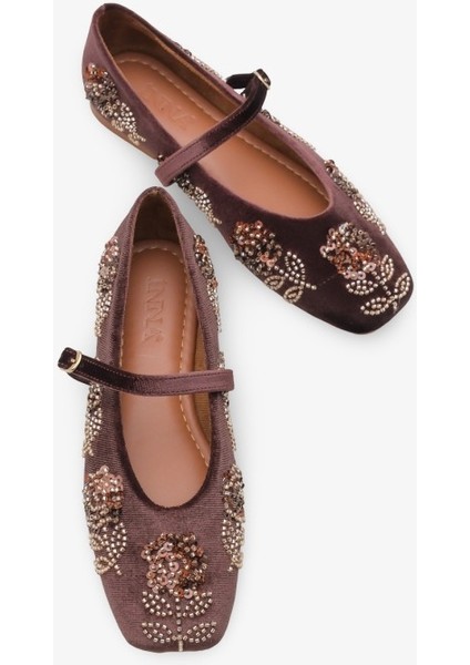 Yelva Kadın Tokalı Babet Kahve modelleri