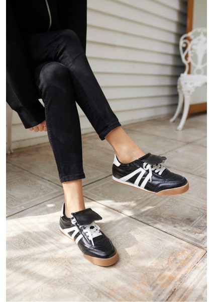 Eduard Kadın Gumus Dıkıslı Bagcıklın Sneaker fırsatları