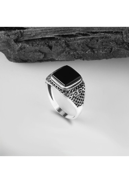 Oniks Taşlı 925 Ayar Erkek Gümüş Yüzük fiyatları