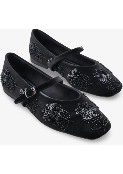 Yelva Kadın Tokalı Babet Siyah fiyatları