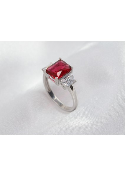 Baget Taşlı Gümüş Yüzük, Zümrüt Kesim Kırmızı Gümüş Yüzük, Ruby Yüzük