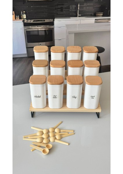 12'li 300 ml Bambu Stantlı Vakumlu Ahşap Kapaklı Porselen Görünümlü Akrilik Baharatlık Kaşık Etiket fırsatları