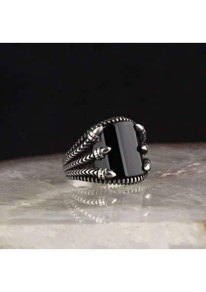 Pençe Model Oniks Taşlı 925 Ayar Erkek Gümüş Yüzük fiyatları