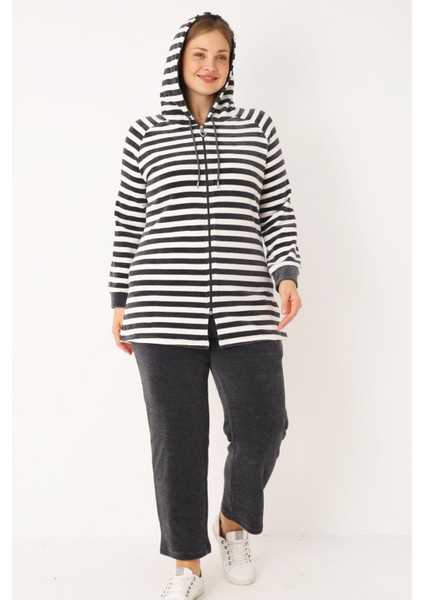 Çizgili Kapüşonlu Fermuarlı Cepli Uzun Kollu Alt-Üst Eşofman Takımı fırsatları