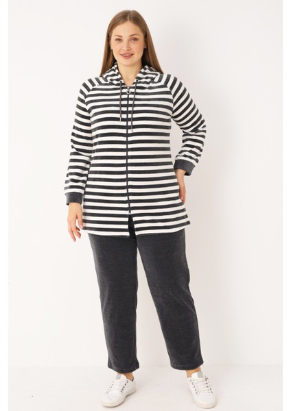 Çizgili Kapüşonlu Fermuarlı Cepli Uzun Kollu Alt-Üst Eşofman Takımı