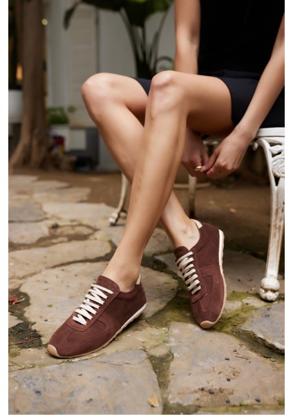 Tores Kadın Kahverengi Gercek Suet Bagcıklı Sneaker