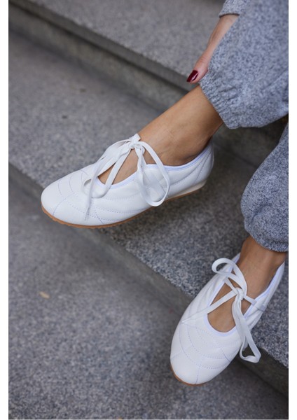 Names Kadin Altın Bagcıklı Sneaker indirimleri