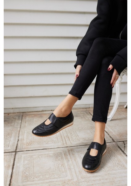 Bartu Kadın Siyah Bantli Dıkıslı Ayakkabi modelleri