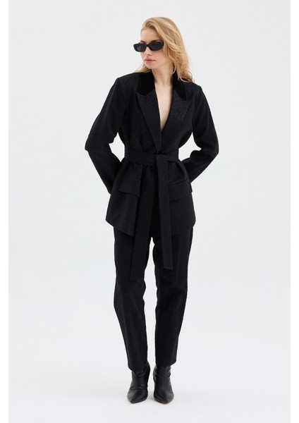 Kadın Kadife Yaka Detaylı Leopar Desenli Takım fiyatları