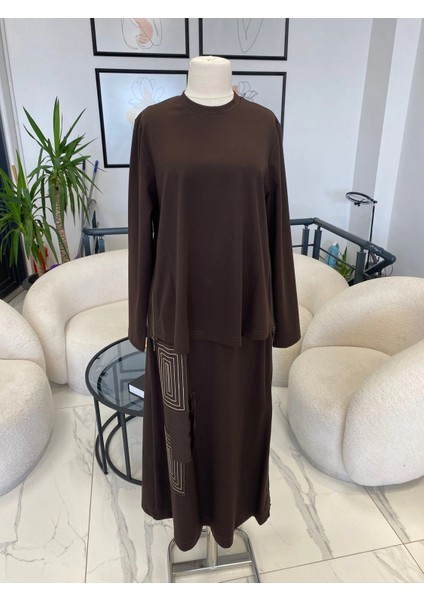 Fermuar Detaylı Etekli Takım