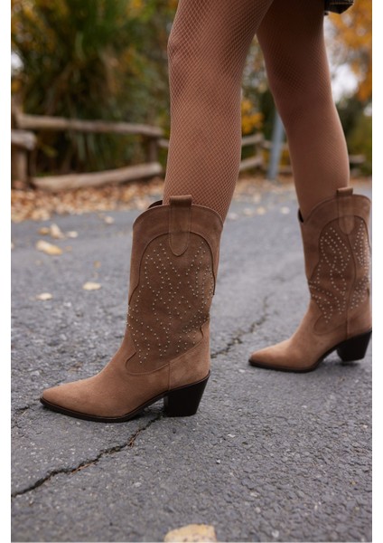 Peggy Kadın Nude Gercek Suet Pimli Western Bot