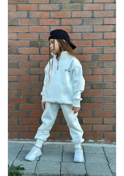 Unisex Oversize Fermuarlı Yaka Şardonlu Çocuk Takımı Beyaz - 7-8 Yaş fiyatları