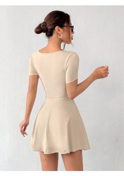 Mini Kare Yaka Tenis Elbisesi + Cepli Şort Eklentili Elbise