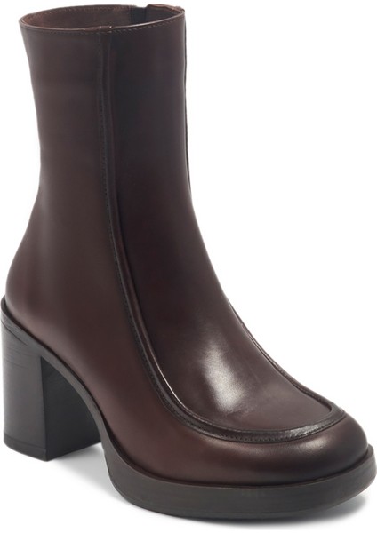 Kahverengi Klasik Deri Kadın Bot