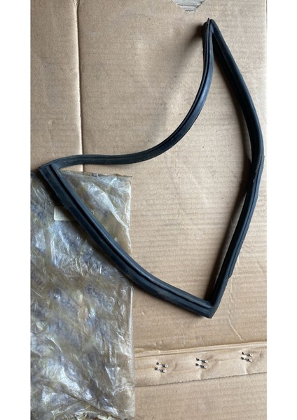 Murat 131 Dks Arka Cam Kelebek Fitili Opar